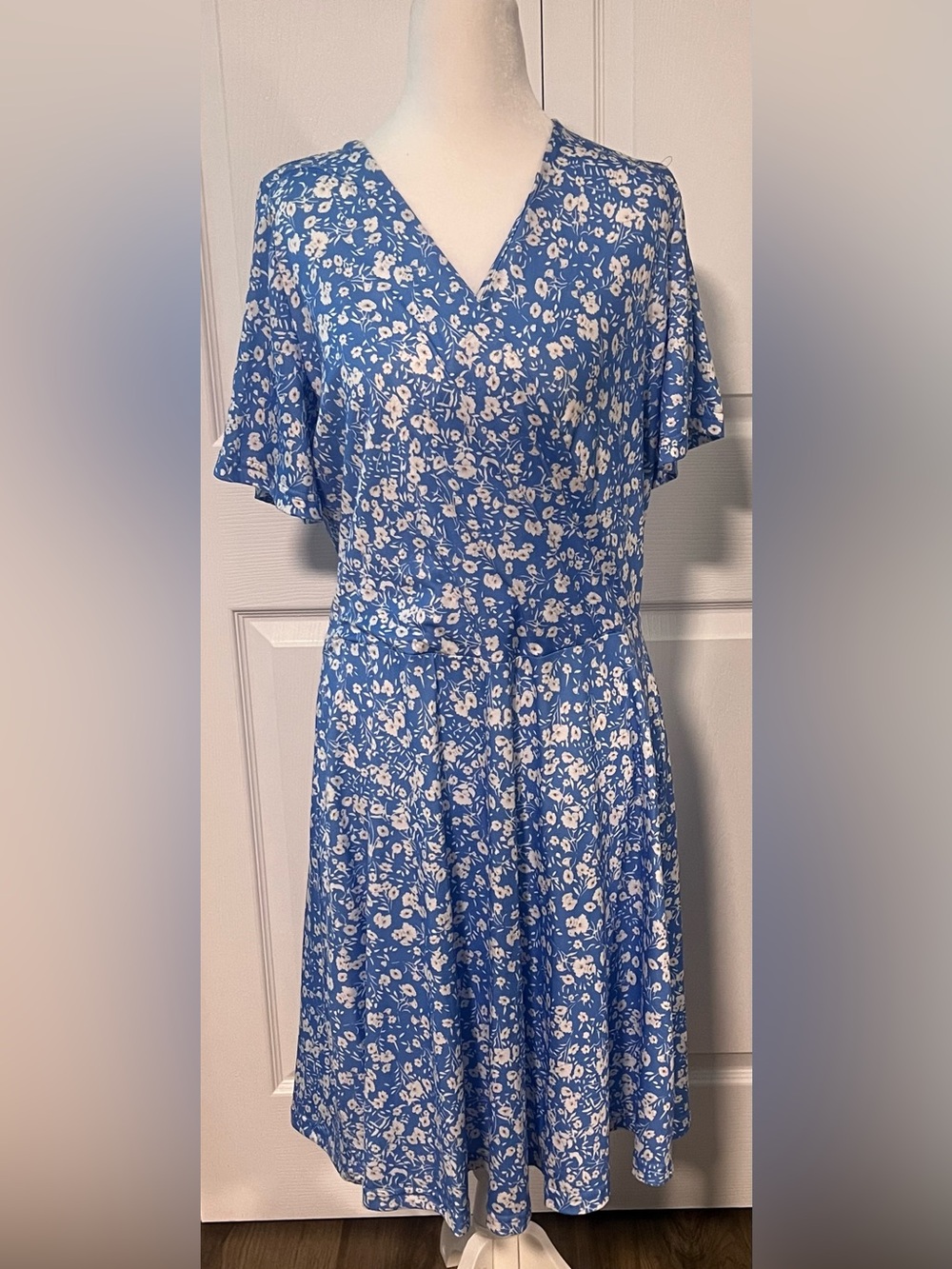FENSACE Blue With White Floral Wrap Dress